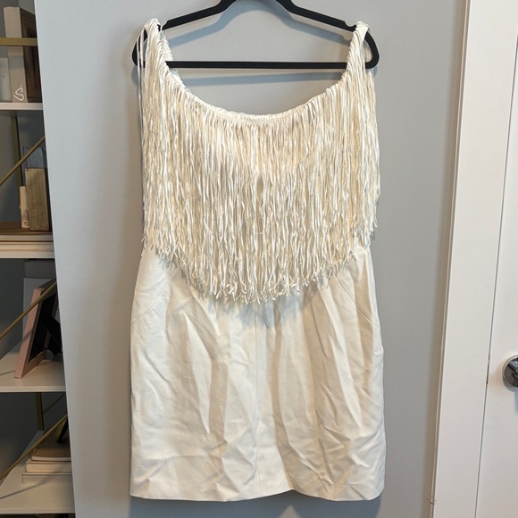 NWT Karen Millen Off Shoulder Structured Crepe Fringe Bardot Dress in White - Picture 5 of 9
